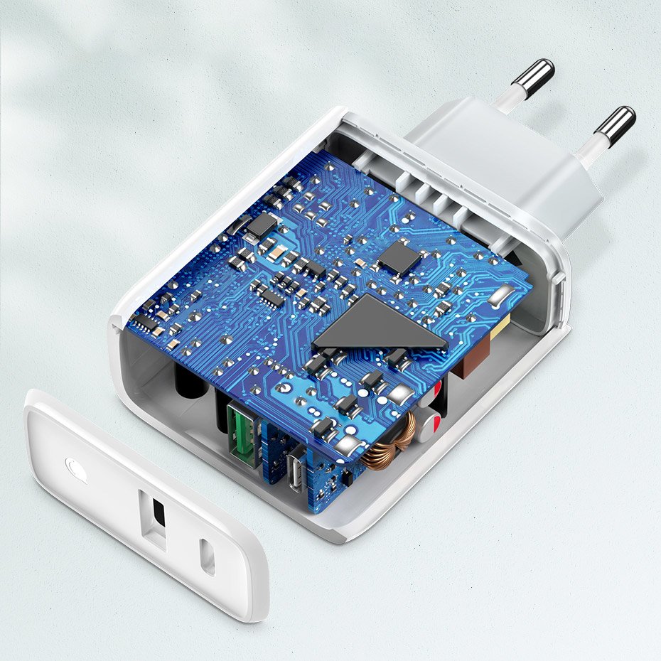 1019250-7-szybka-ladowarka-sieciowa-usb-c-usb-36-ugreen-hurtownia-sklep.jpg