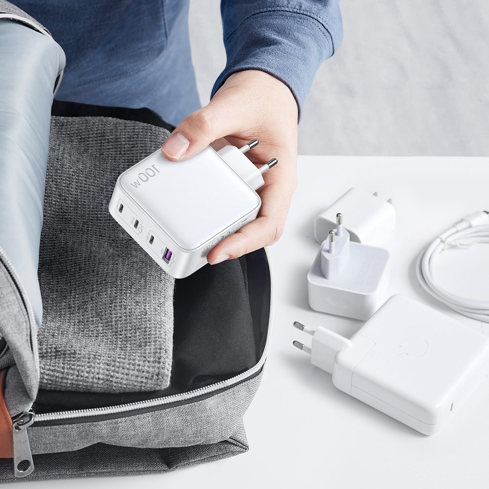 1021313-4-szybka-ladowarka-gan-3-usb-c-usb-100w-p-ugreen-hurtownia-sklep.jpg