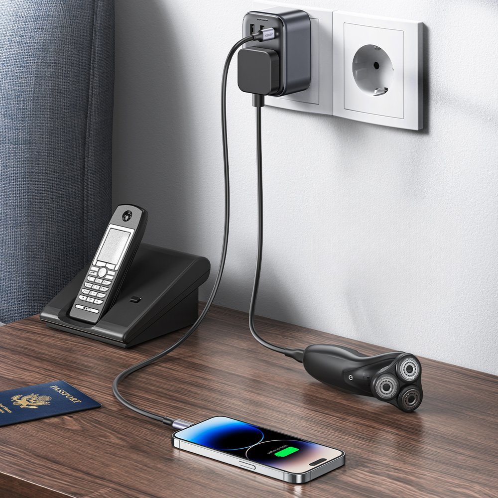 1021336-3-2w1-ladowarka-sieciowa-eu-2-usb-usb-c-ugreen-hurtownia-sklep.jpg